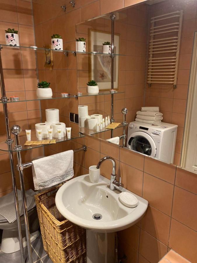 Zapustna Nowa Lägenhet Warszawa Exteriör bild