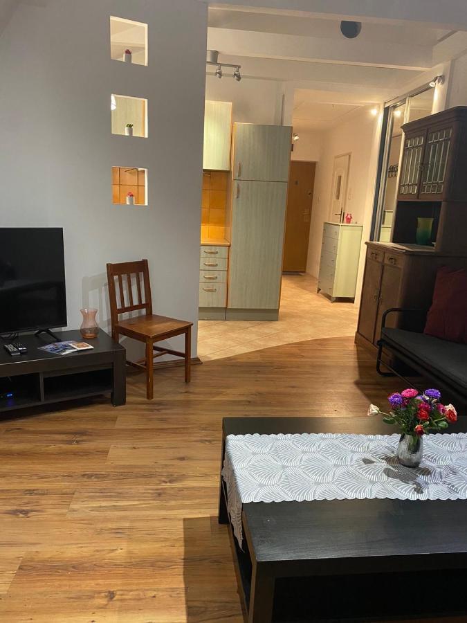 Zapustna Nowa Lägenhet Warszawa Exteriör bild